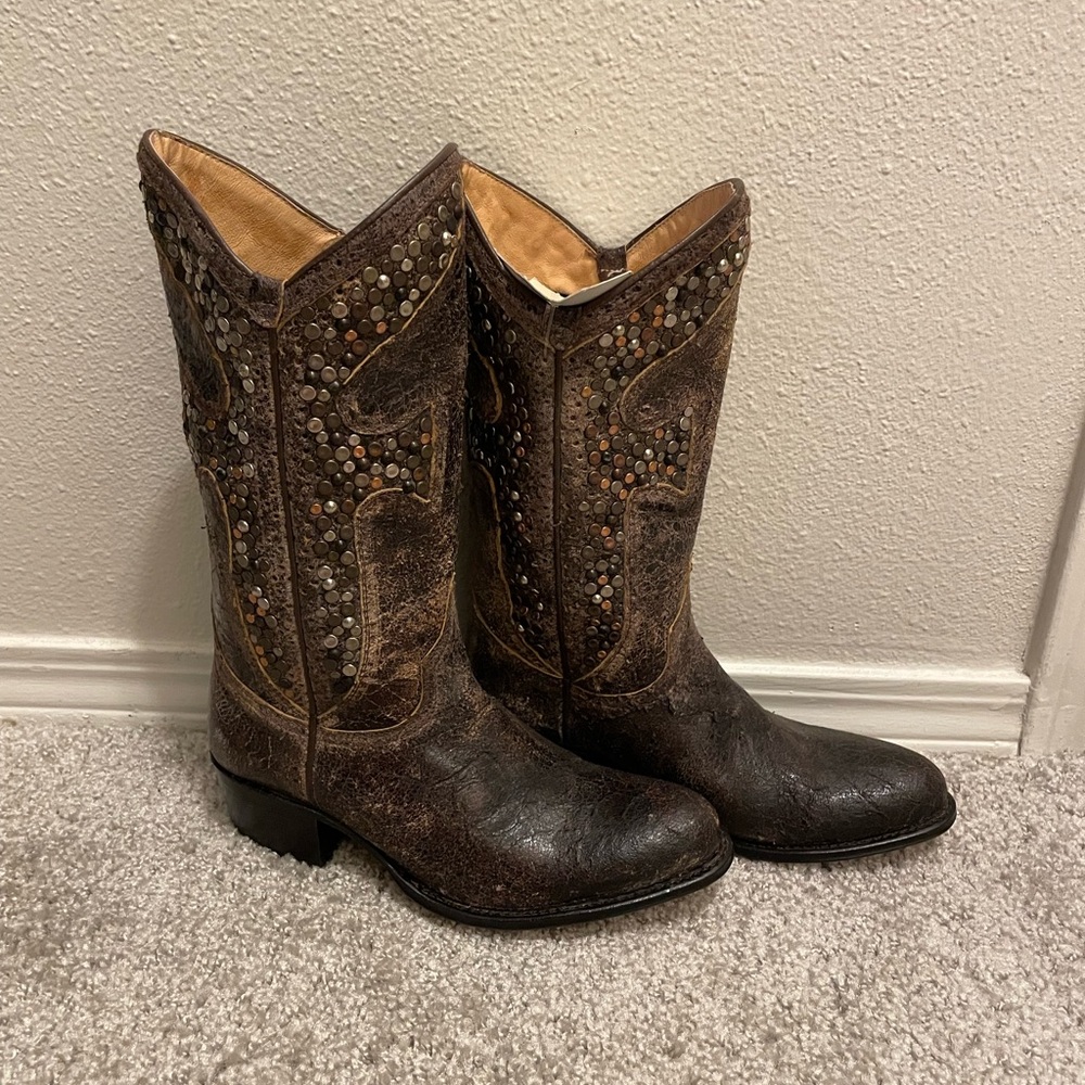 New FRYE Studded Cowboy Boots 6 SAMPLE PLS READ DESCRIPTION